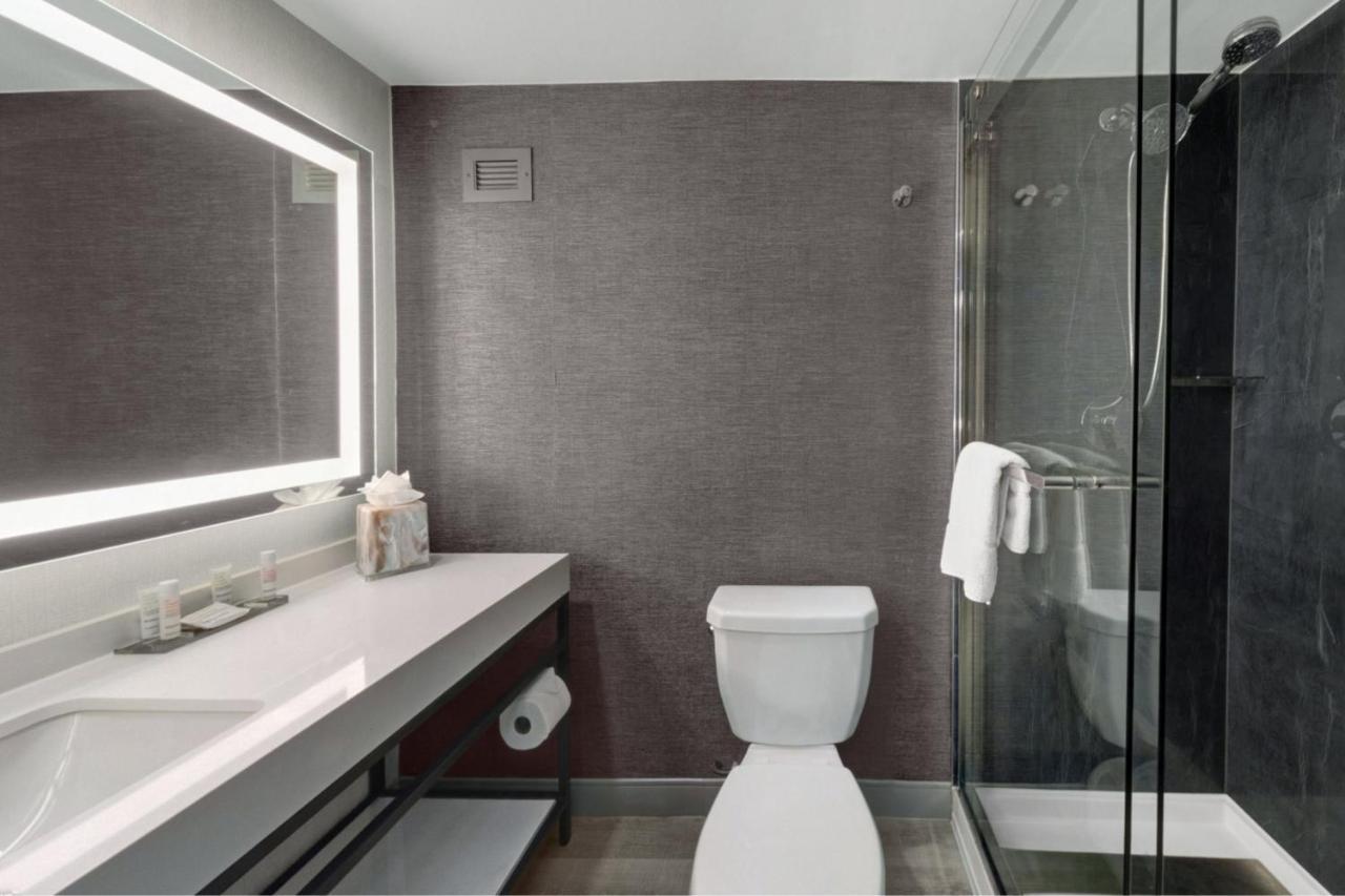 Готель Houston Marriott North Екстер'єр фото