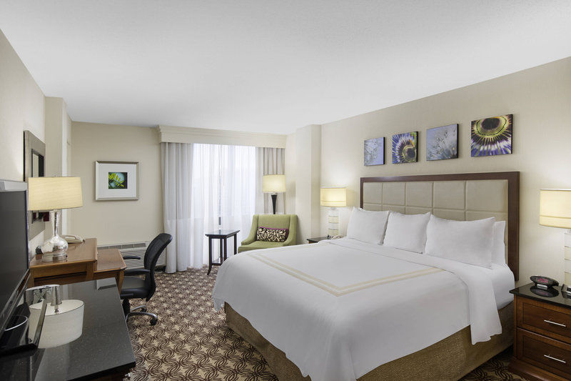 Готель Houston Marriott North Екстер'єр фото